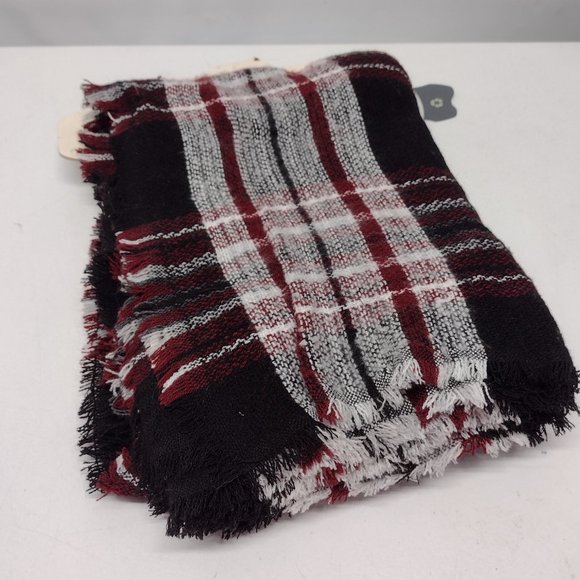 NWT! Quagga Green Label Blanket Wrap - Red, Black & White Plaid - Picture 3 of 8